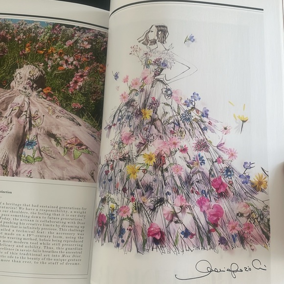 Rare Dior Magazine #35 'Behind The Mirror' Autumn 2021 Not Publicly Available - Picture 16 of 17